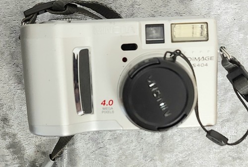 Konica minolta dimage s404 - minolta,
