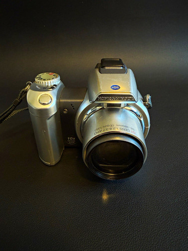 Konica minolta dimage - konica, z2